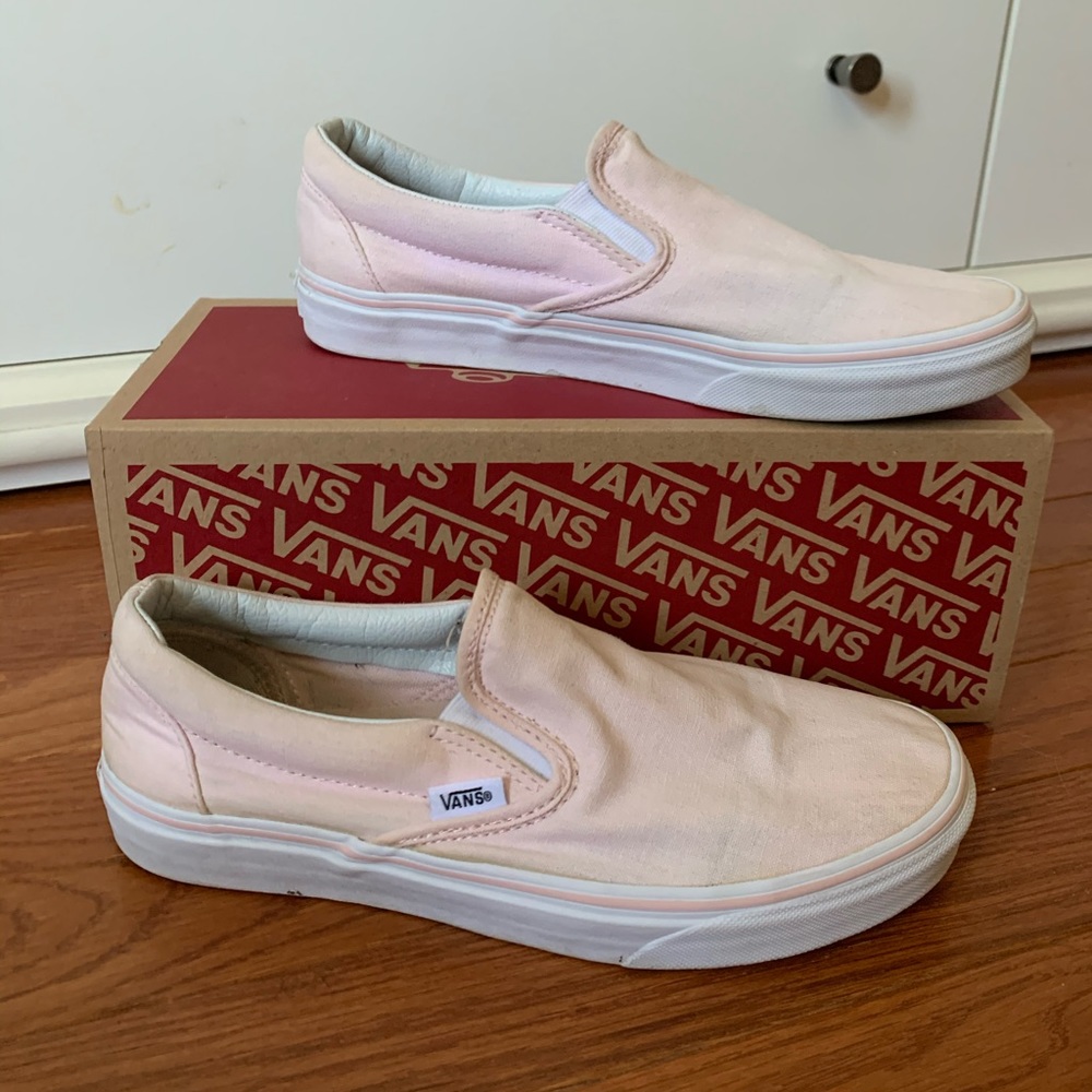 Light pink vans💓